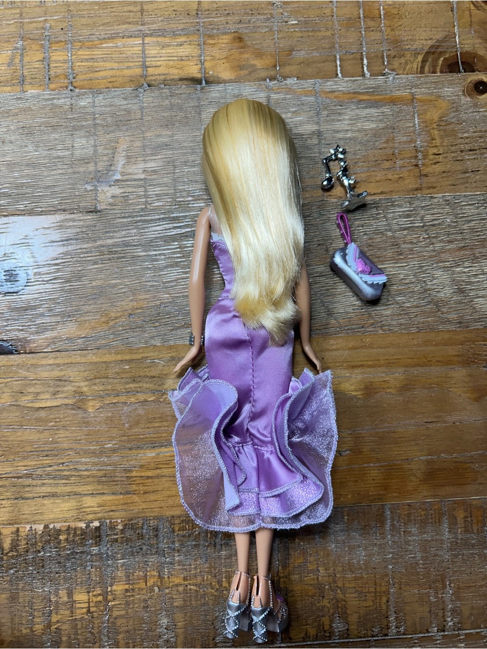 My Scene Barbie Rockin’ Awards Kennedy - Picture 6 of 6